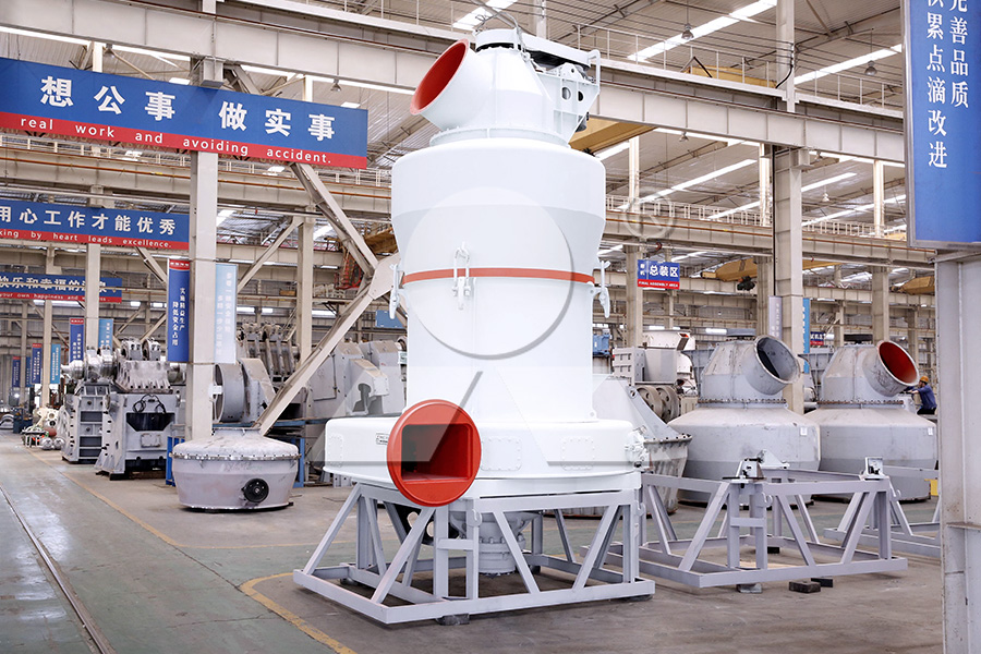 What kind of grinding equipment is generally used for pulverized coal for lime calcination?