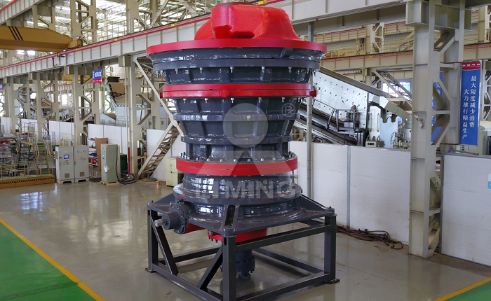 The working principle of HGT gyratory crusher